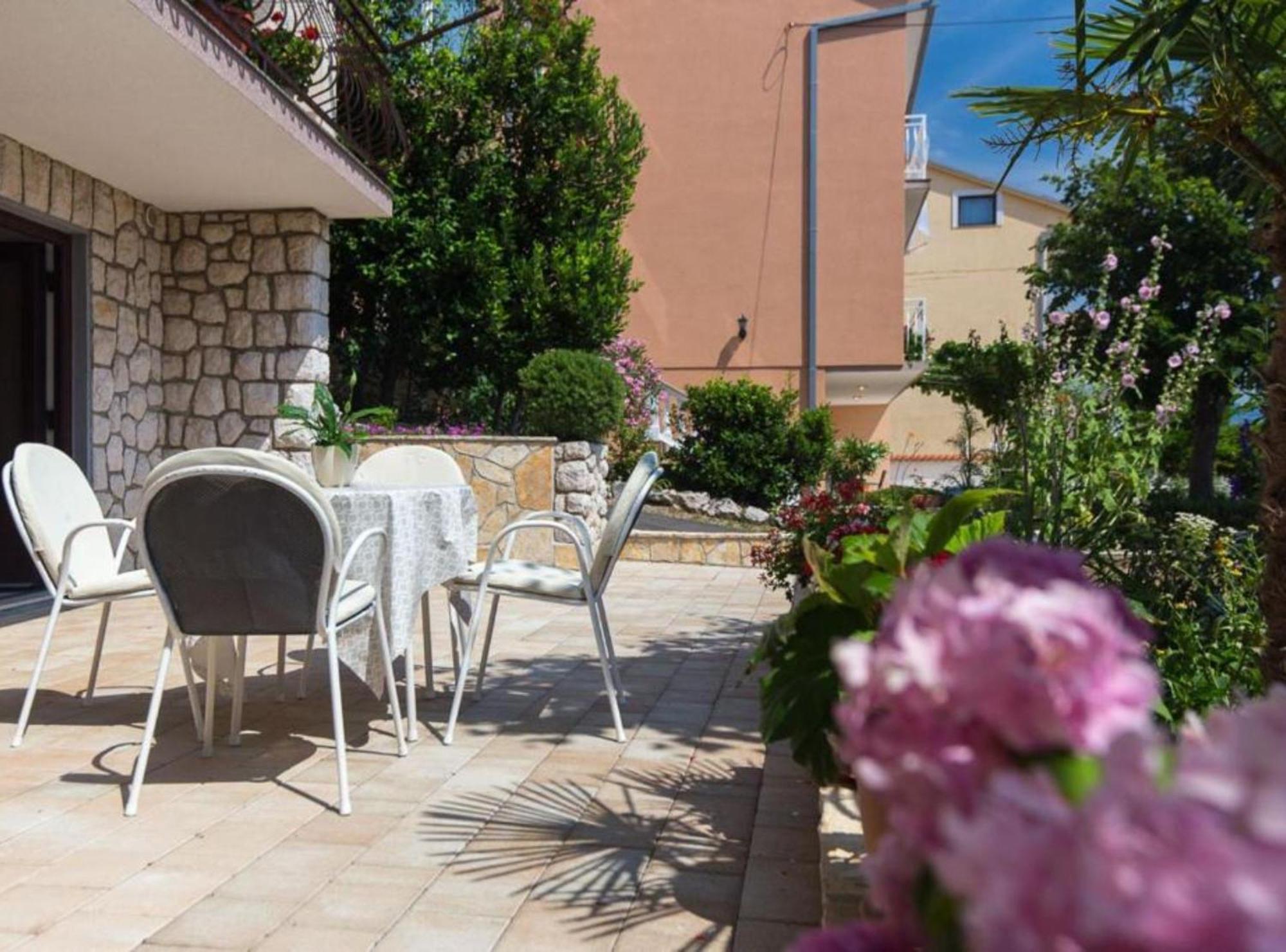 Apartman Marko 2 Novi Vinodolski Bagian luar foto